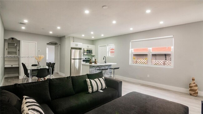 Foto del edificio - 510 SW 7th Ave