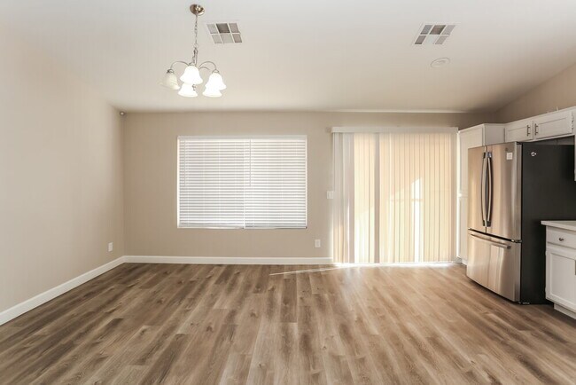 Foto del edificio - 5128 Langport Dr