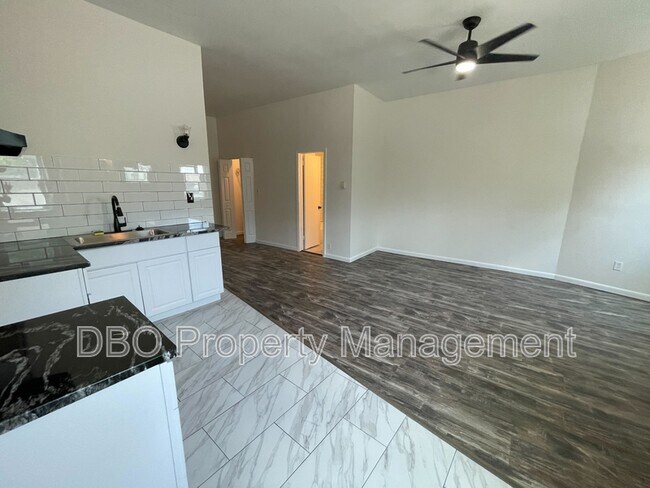 Foto del edificio - 34-36 Albany Avenue - 1