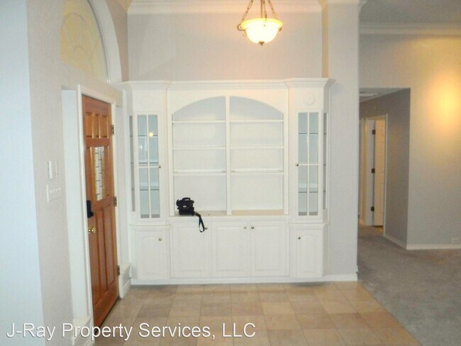 Building Photo - 4 br, 2 bath House - 2120 Pinwood Circle