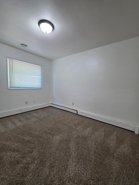Building Photo - 702 8th Ave N
