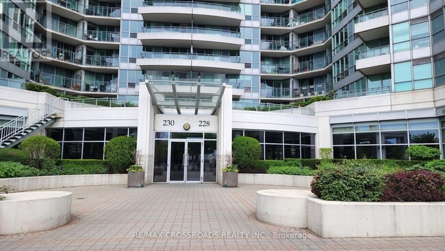 Building Photo - 228 Queens Quay W
