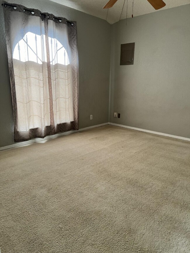 Foto del edificio - West El Paso, Scenic Heights. 3 bedrooms, ...