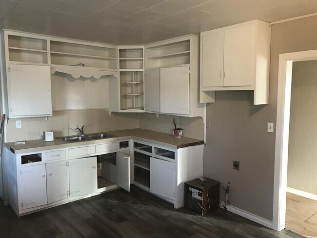 Foto del edificio - 418 N Briscoe Ave