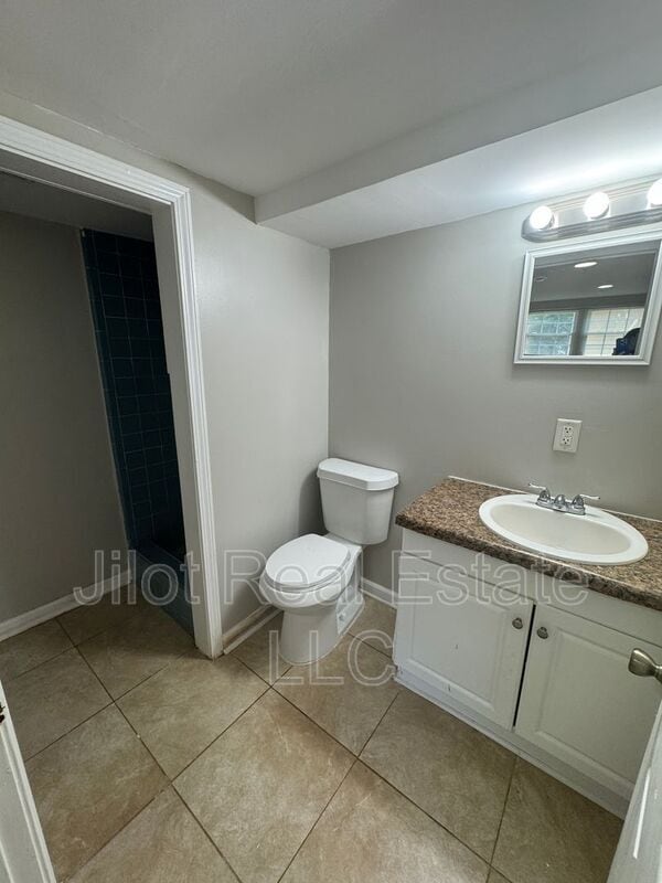 Building Photo - 1366 Clermont Ave