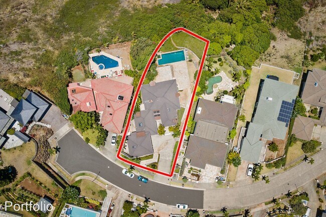 Building Photo - 4 br, 4.5 bath House - 771 Kaulana Place