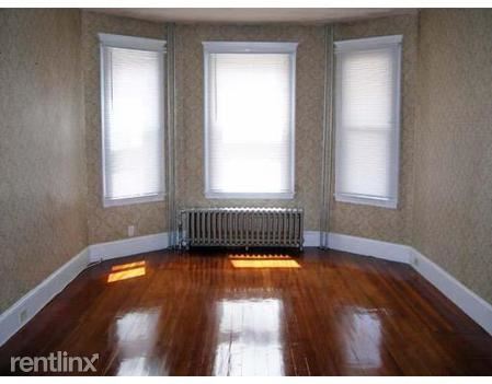 Building Photo - 7 Denby Rd