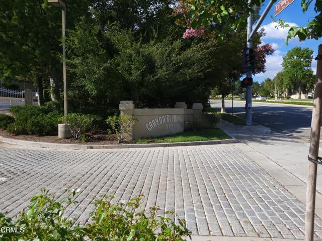 Building Photo - 2731 Erringer Rd