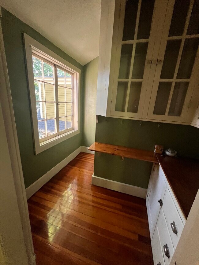 Building Photo - 35 Tirrell St