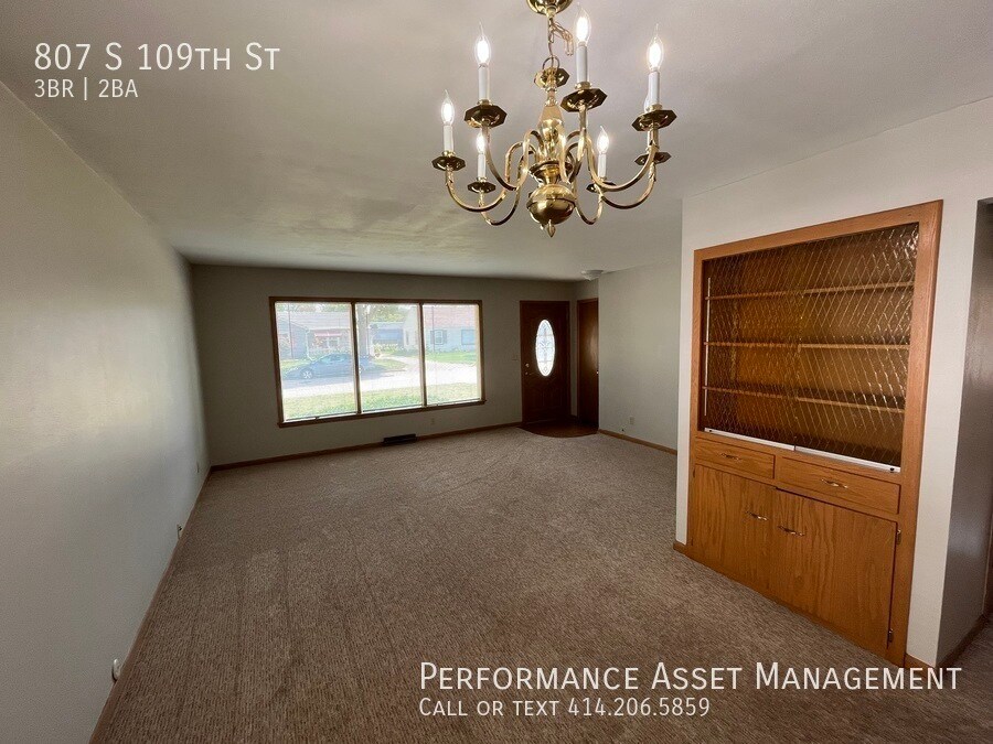 Foto principal - Beautiful 3BR house in West Allis
