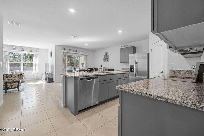 Building Photo - 154 Sunset Point Dr