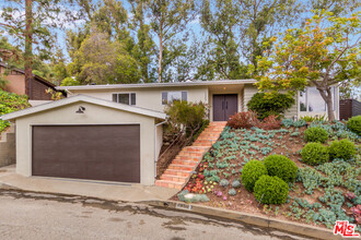 Building Photo - 13307 Westcove Dr