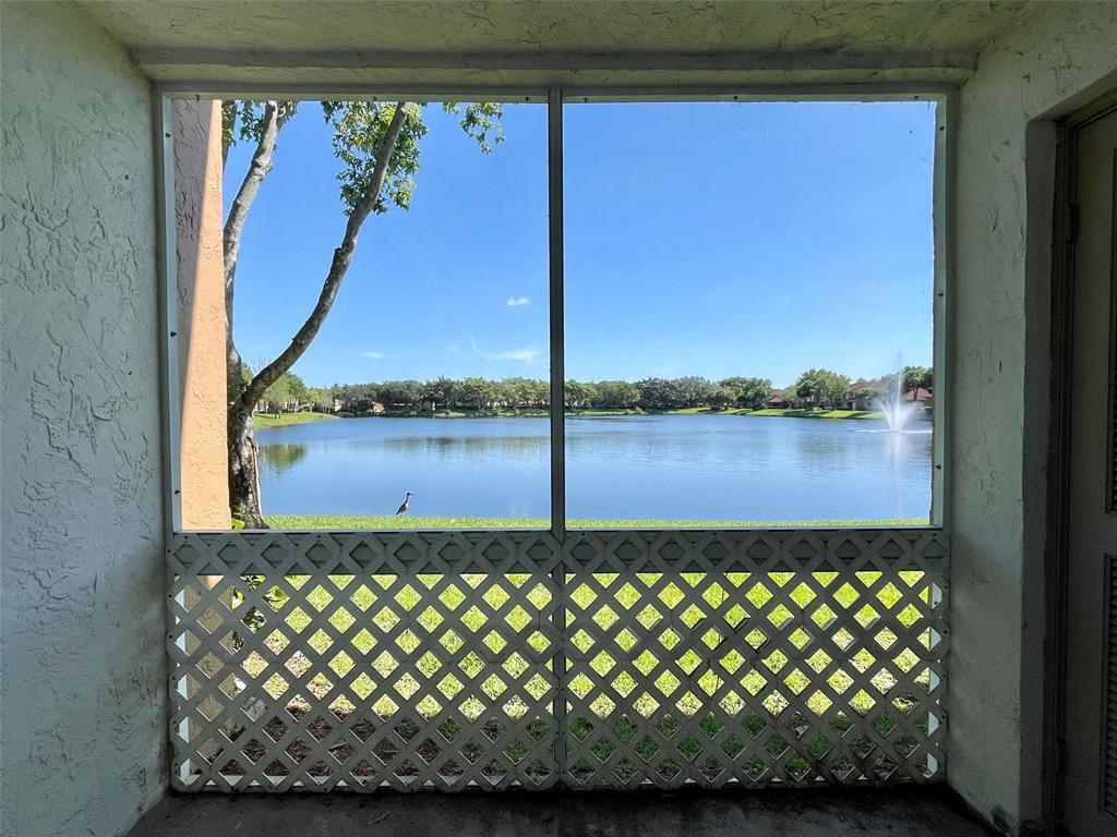 Foto principal - 706 NW 92nd Ave