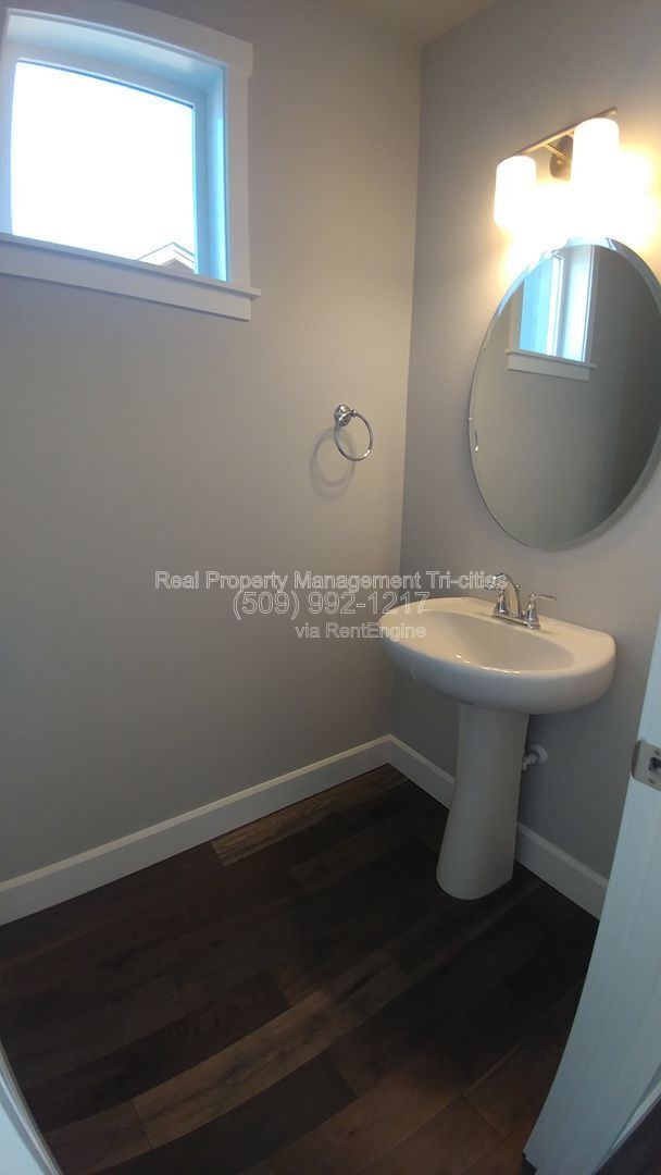 Building Photo - 9907 Coho Ct