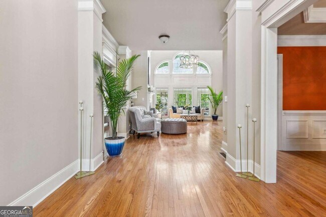 Building Photo - 305 Helens Manor Dr