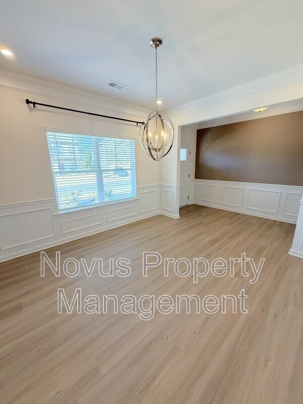 Building Photo - 204 Asher Dr