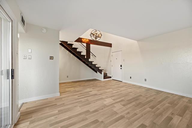 Foto del edificio - 2627 Douglas Ave