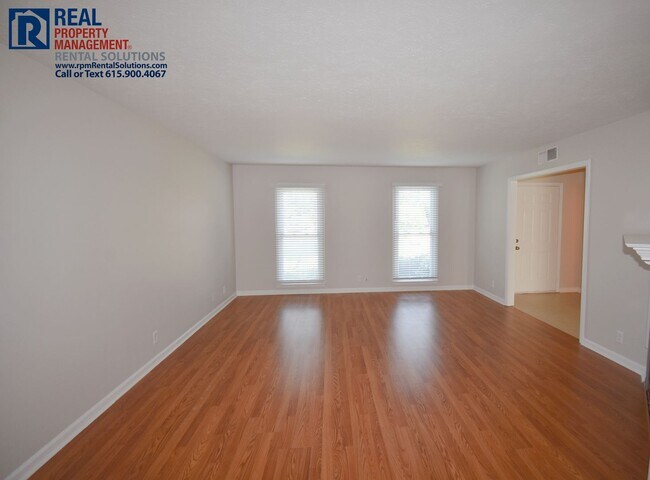 Foto del edificio - Spacious 3BR/2.5BA in Murfreesboro!