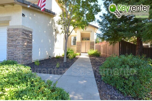 Building Photo - 1845 Ardfern Way