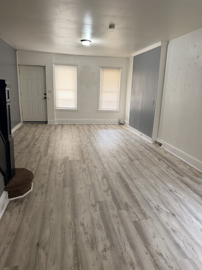 Foto del edificio - 1813 W 3rd St