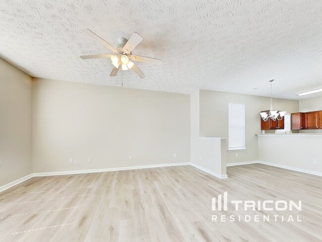 Building Photo - 4664 Parkway Cir