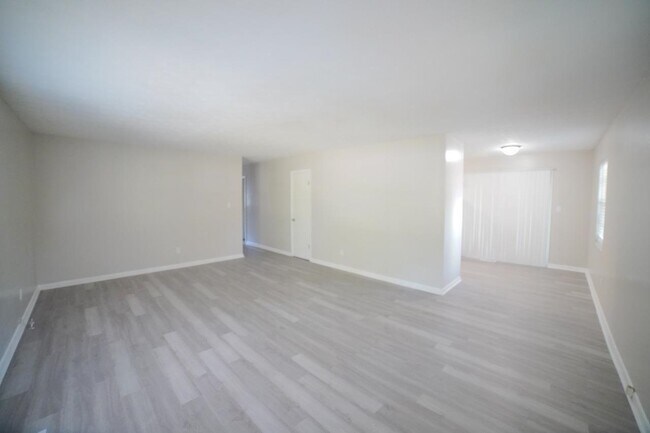 Foto del edificio - 1726 Hartsfield Rd