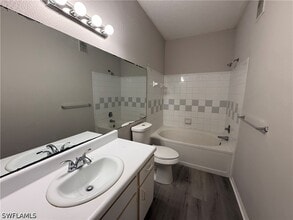 Building Photo - 11511 Villa Grand
