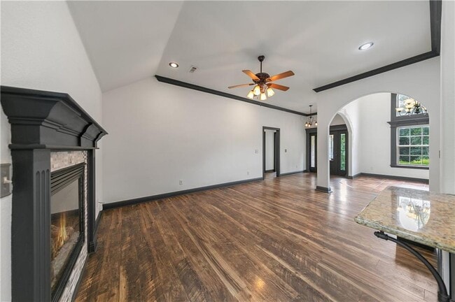 Building Photo - 3 Rhonda Ln