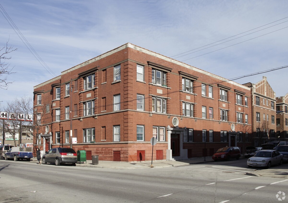 Primary Photo - 4049-4051 N Broadway St
