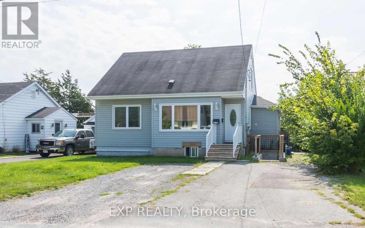 Photo principale - 99 Bay Dr