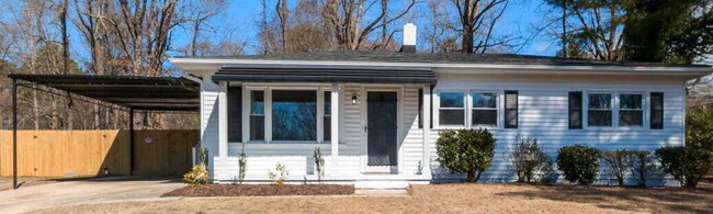 Building Photo - 823 Elmira Ave