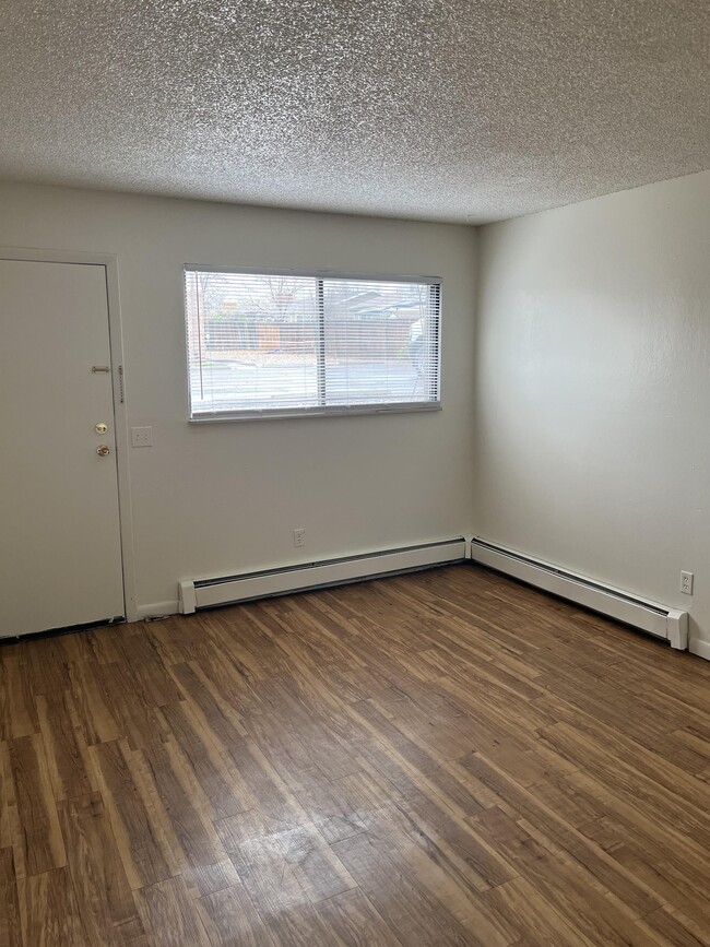 Building Photo - 2515 W 27th St