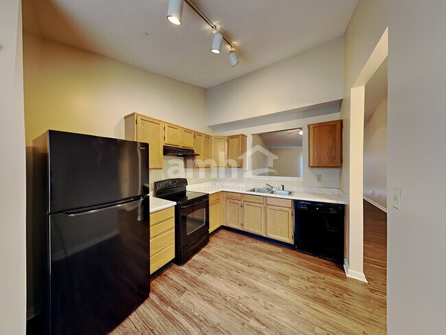 Foto del edificio - 5914 Lakeside Manor Ave
