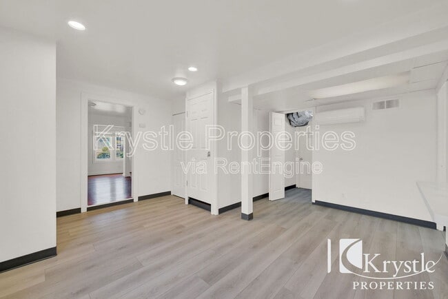 Building Photo - 1465 Ohio St