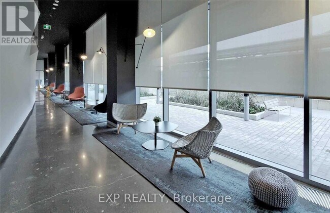 Building Photo - 18 Rouge Valley Dr W