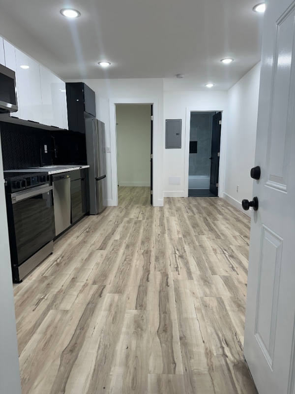 Building Photo - 5510 Matthews St