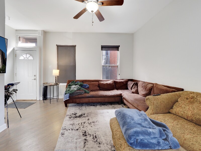 Foto principal - 2652 N Halsted St