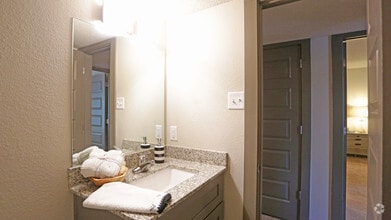 Bishop Guest Bathroom - AVIA