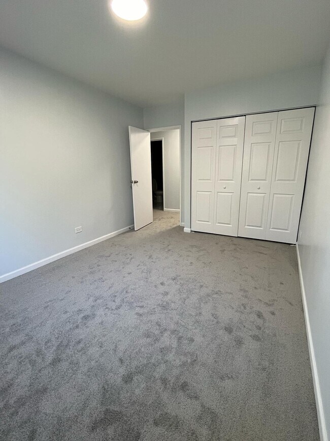 Building Photo - 1481 N Winslowe Dr