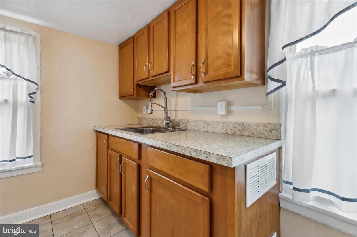 535 East Ave, Glenside, PA 19038 House Rental in Glenside, PA