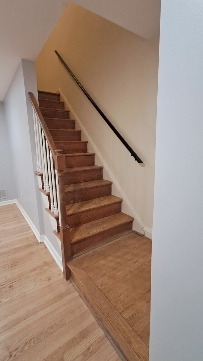 Foto del edificio - 855 Reverdy Rd