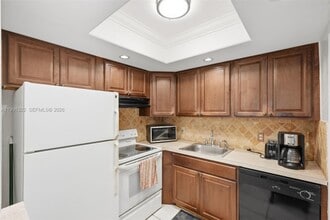 Building Photo - 181 Newport Dr