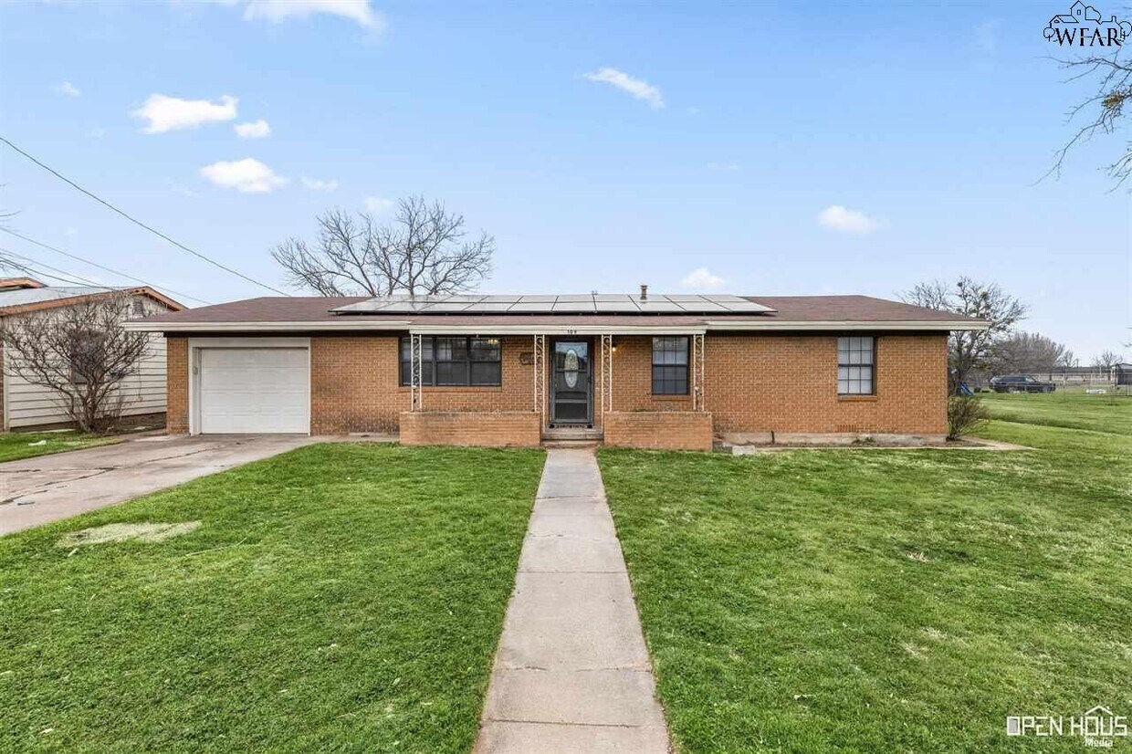 Foto principal - 109 E Maple St
