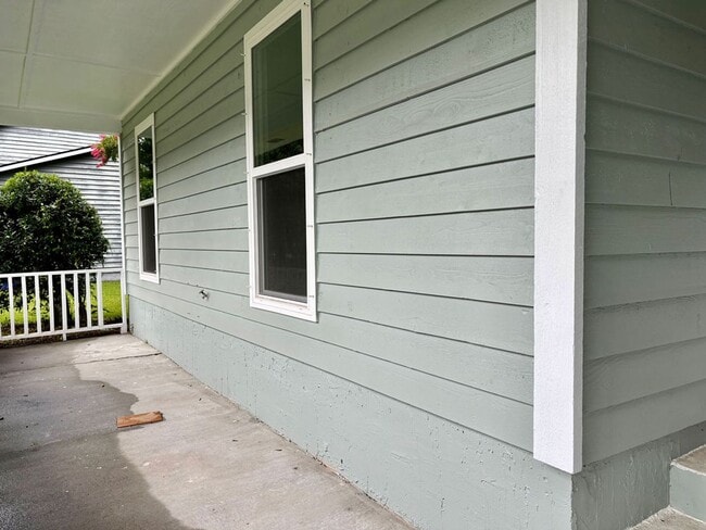 Photo - Available August 18th. REMODELED 3 BR/2 BA... House