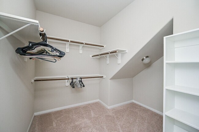 Foto del edificio - 2710 Hoffman Ln