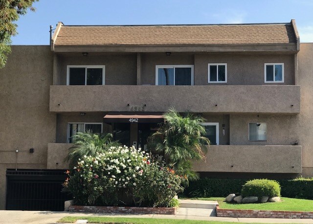 Foto del edificio - 4942 Whitsett Ave