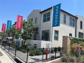 Building Photo - 4402 Clifton Ave