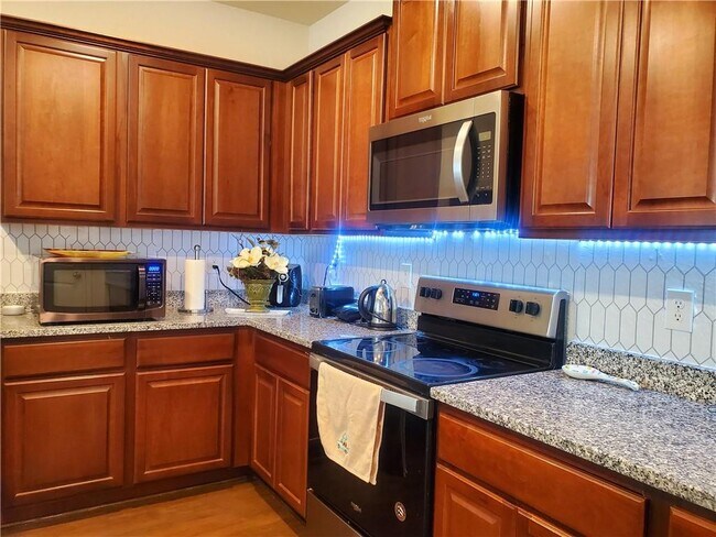 Foto del edificio - 157 Innis Brk Cir