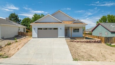 Building Photo - 577 Ponderosa Cir
