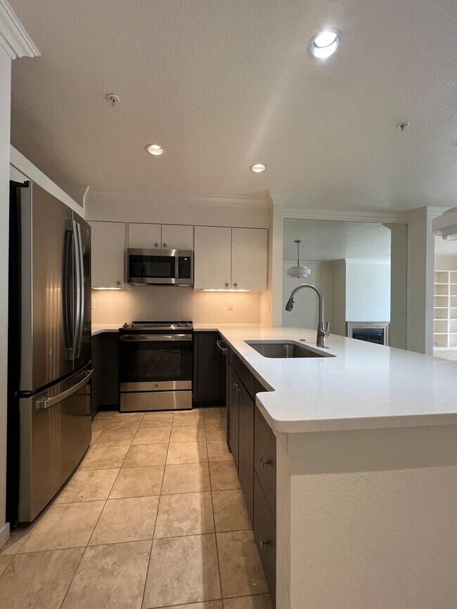 Foto del edificio - Updated 1 Bed 1 Bath Condo-Available Now! ...